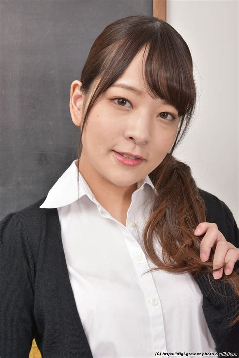 日本一のつるぺたオッパイ名女優･あべみかこがAV。